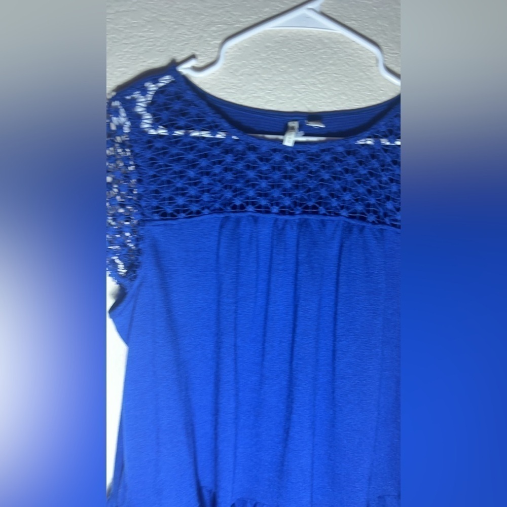 LARGE CATO Crochet Top Blue - Picture 2 of 12